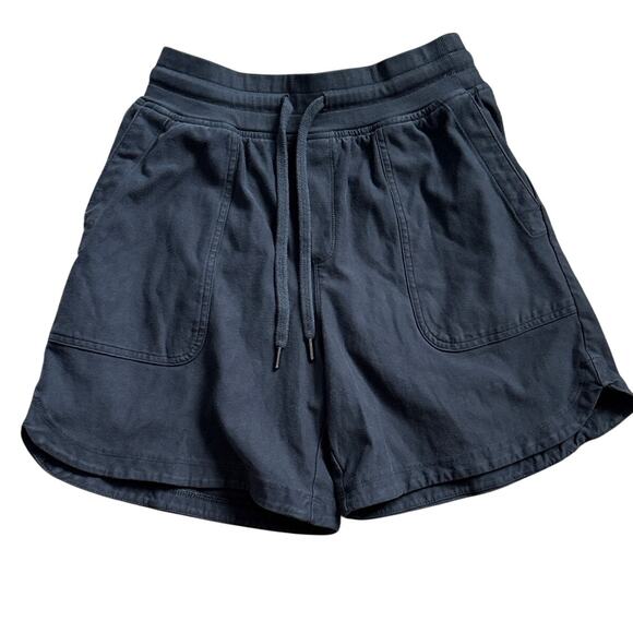 Athleta Elastic Waist Drawstring Farallon Midi Shorts Black Size Small Petite - Picture 4 of 8
